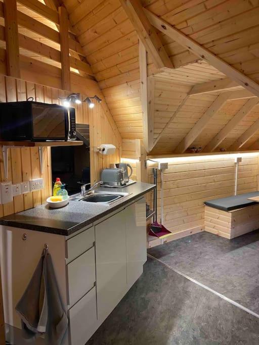 High Quality Cabin With Views Of Ben Nevis Banavie Exteriör bild